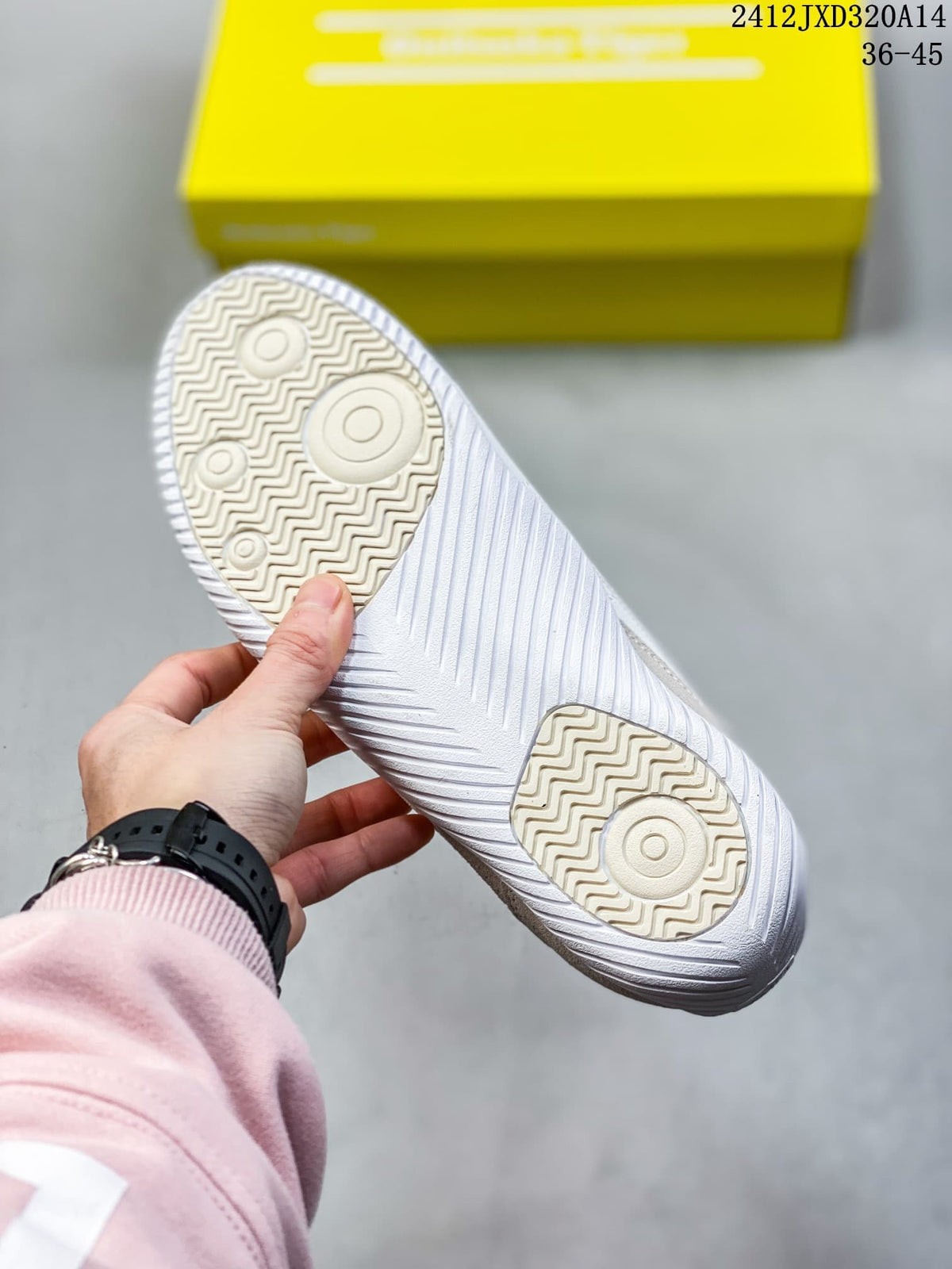 Onitsuka Tiger SCLAW Low-Top Sneakers in White and Gray