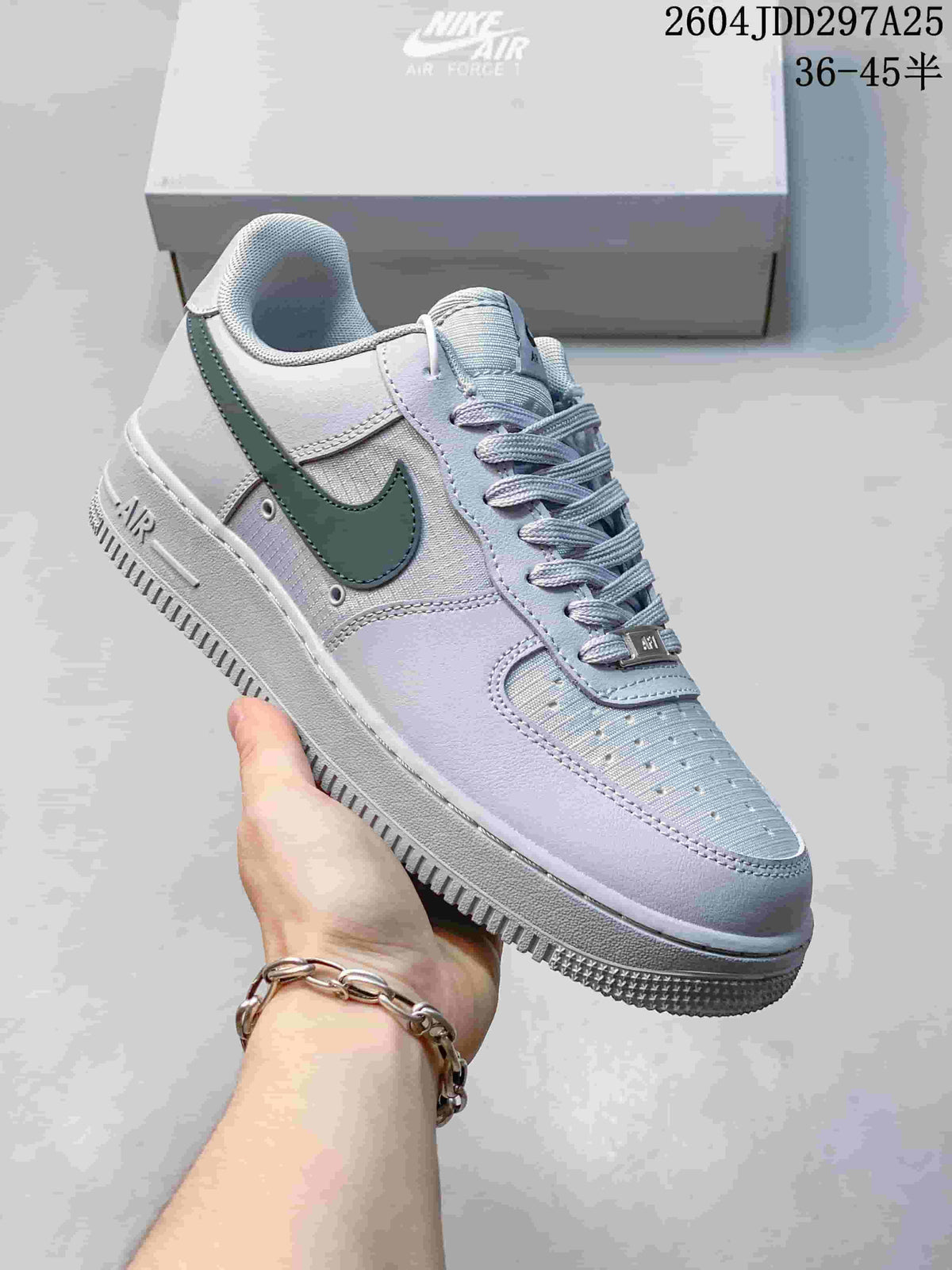 Nike Air Force 1 ’07 LV8 Low-Top Sneakers IV3222-400