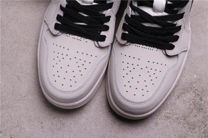 Jordan 1 Zoom CMFT Summit White Sneakers CT0979-100