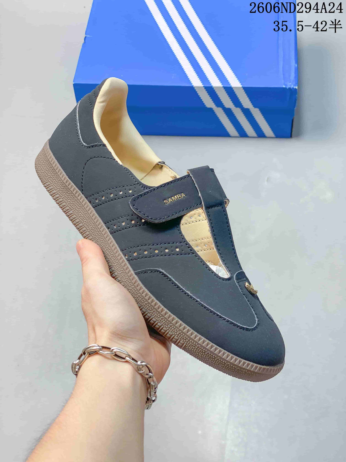 adidas Samba Jane Mary Jane Sneakers HP7130