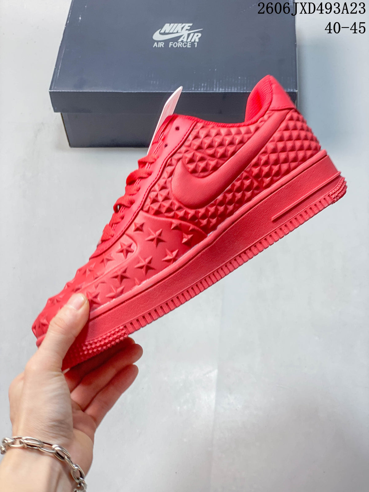 Nike Air Force 1 '07 Low Red Star-Textured Sneakers