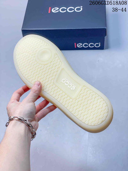 ECCO Beige Lace-Up Casual Sneakers 2606GXD518A08