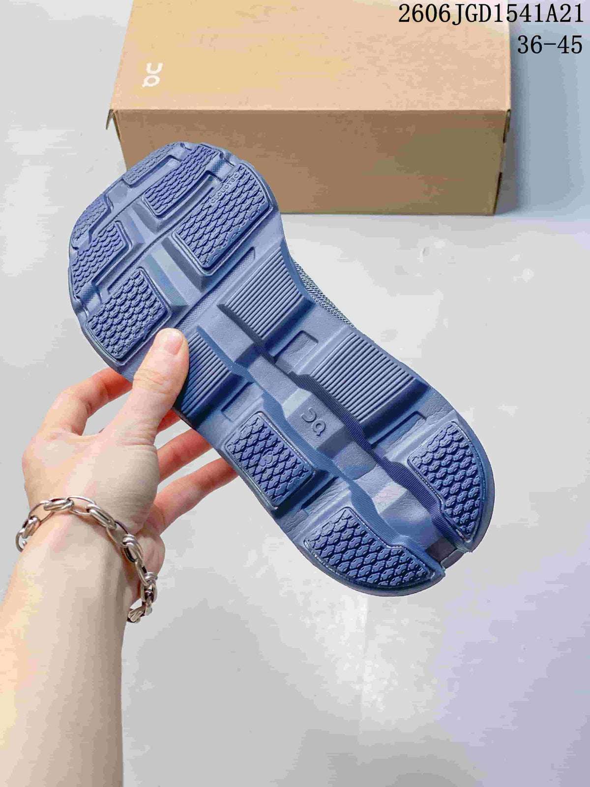 On The Roger Advantage Sneakers White Blue 612210ASOWE