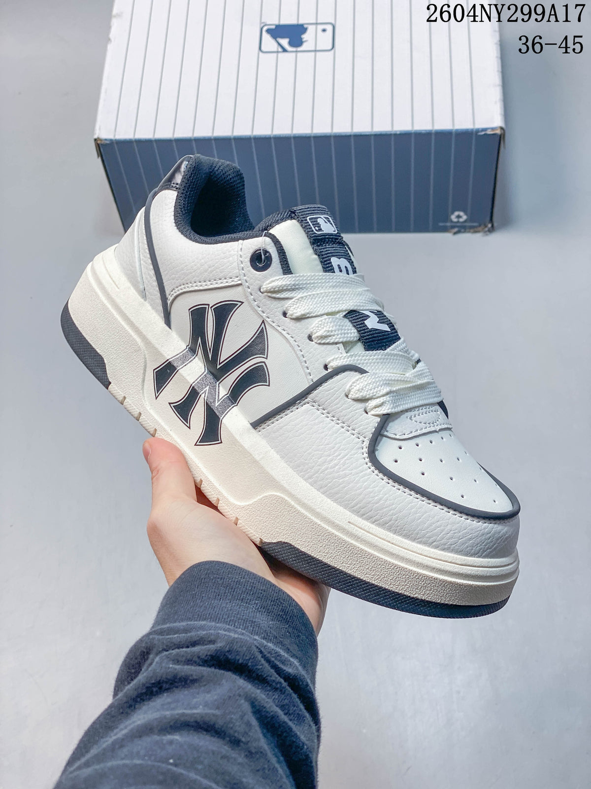 MLB Chunky Liner Low-Top Sneakers, White and Navy, 04NY299A17
