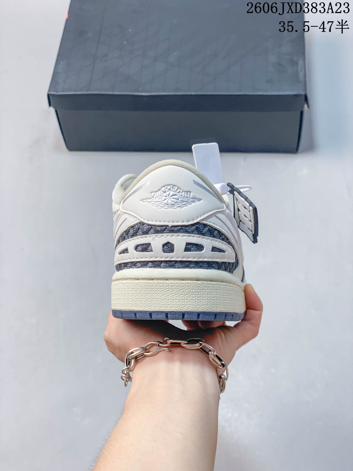Nike Air Jordan 1 SE Low Canyon Rust Sneakers