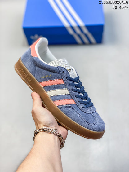 Adidas Gazelle Low-Top Sneakers with Gum Sole