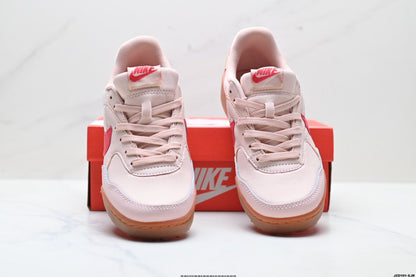 Nike Terra Manta Sneakers in Pink and Gum