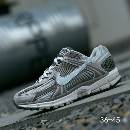Nike Air Zoom Vomero 5 Running Shoes in Grey