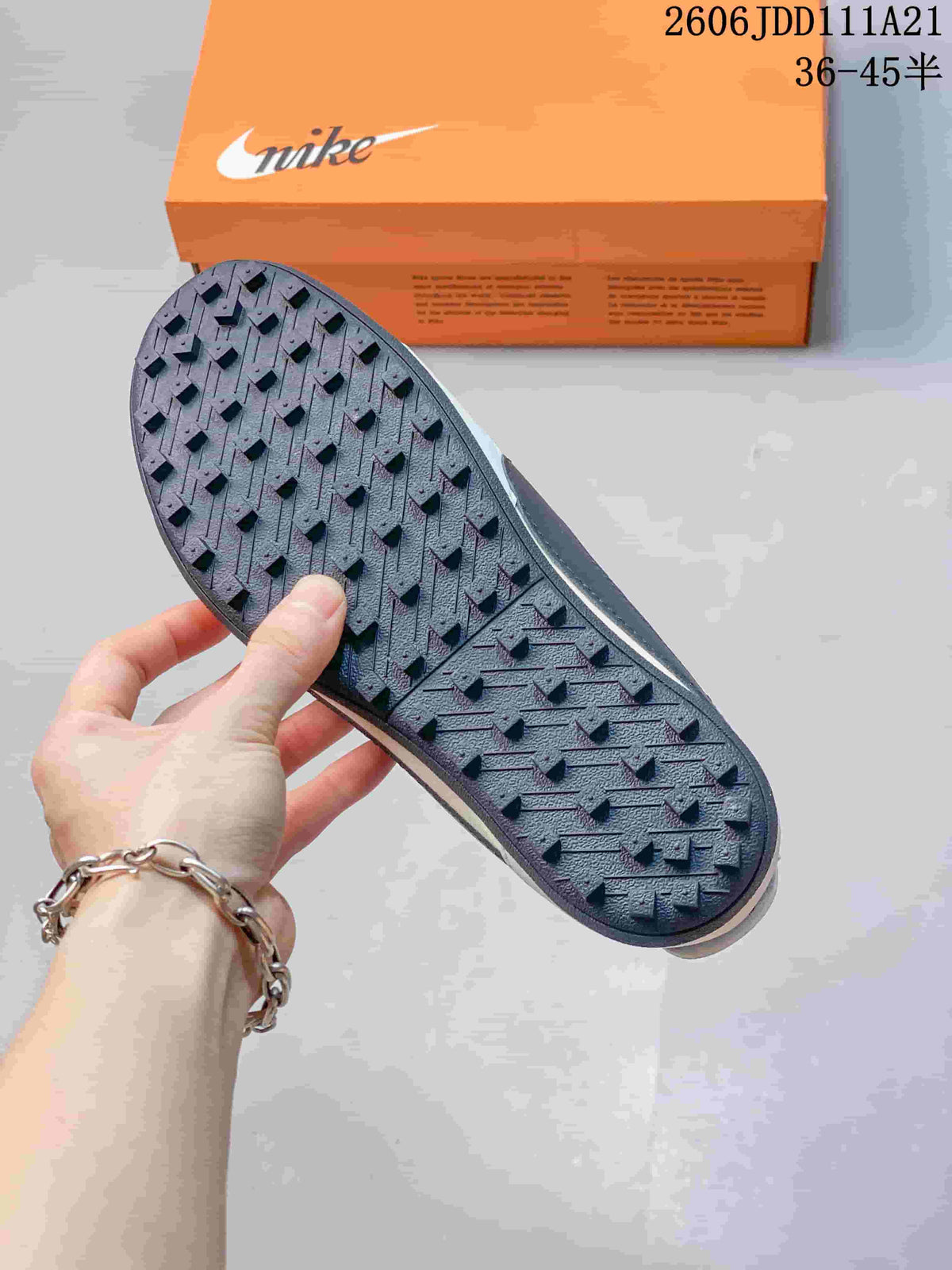 Nike Moon Shoe OG Summit Low-Top Sneakers IW0955-100