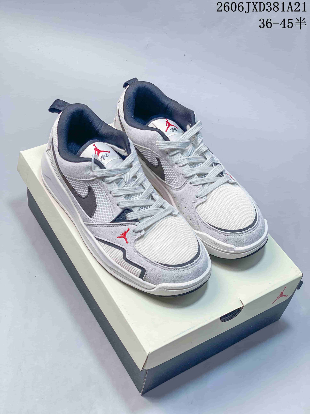 Jordan CMFT Era Sneakers in Gray and White - 06JXD381A21