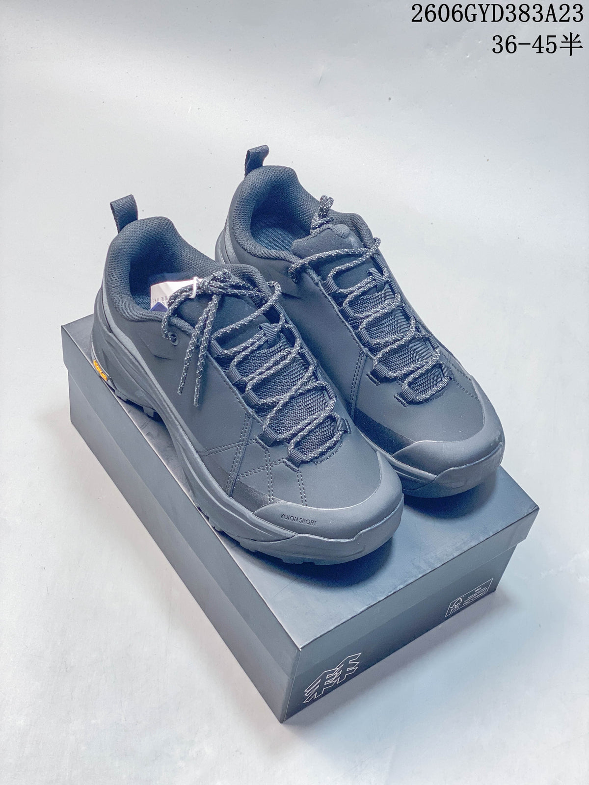 Kolon Sport MA Approach Venti Mega Hiking Sneakers