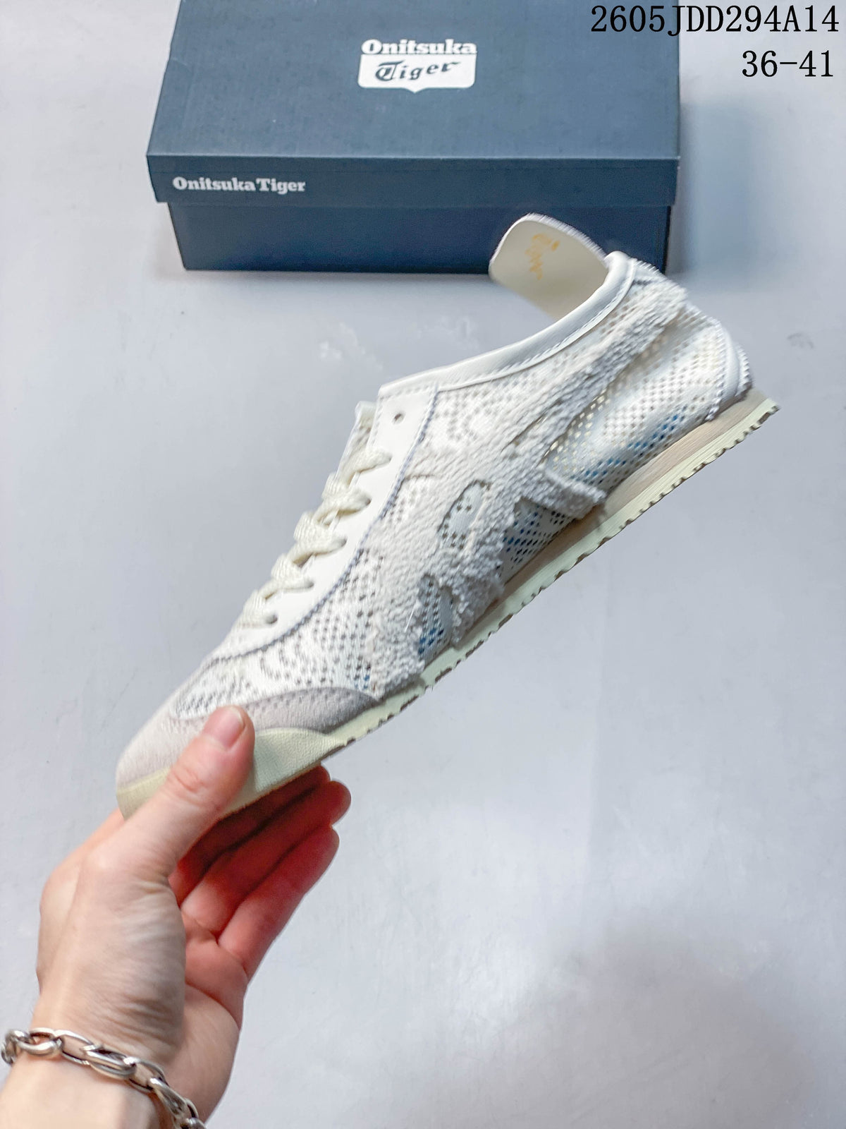 Onitsuka Tiger Mexico 66 Low-Top Sneakers in Cream
