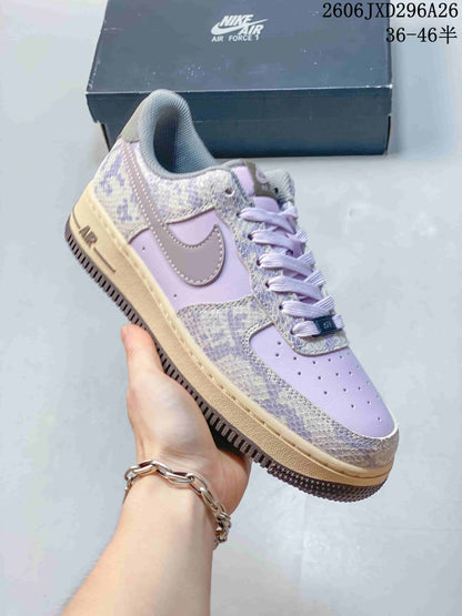 Nike Air Force 1 '07 Low Sneakers in Mixed Colors