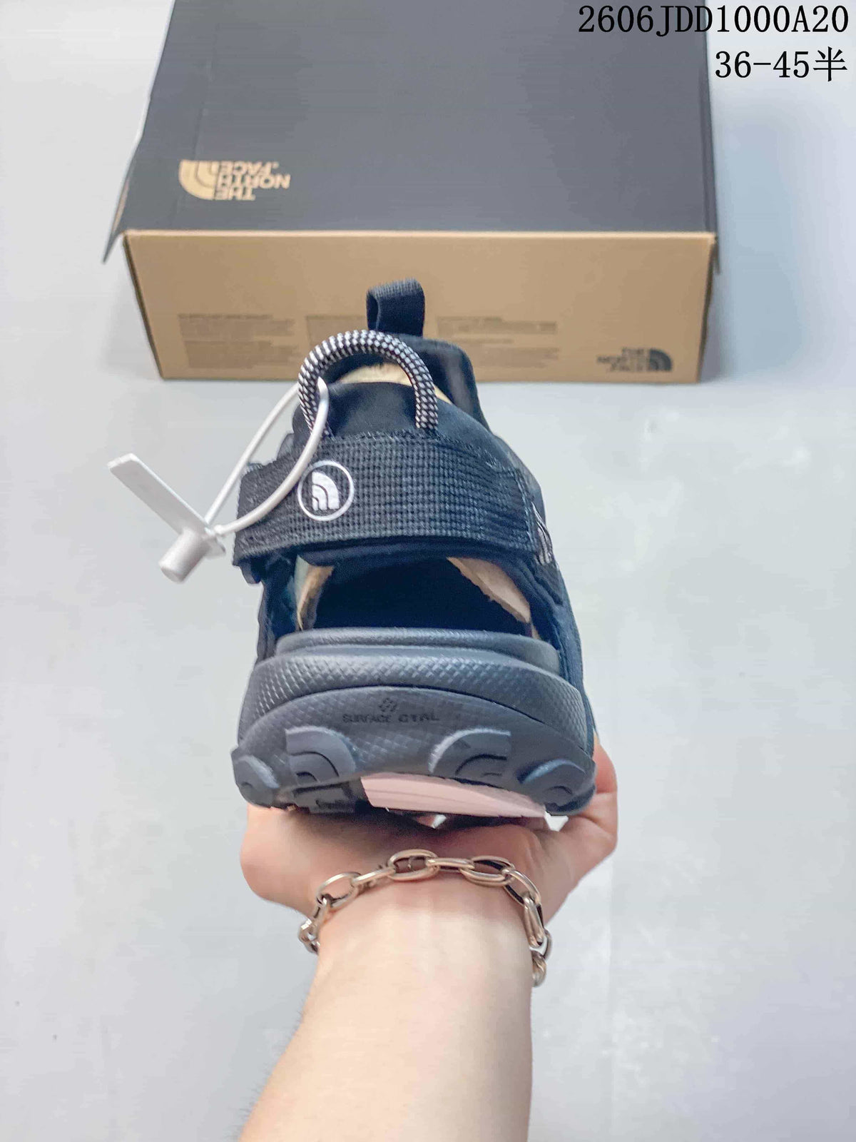 The North Face Cedar Measa Sandals, Dark Navy