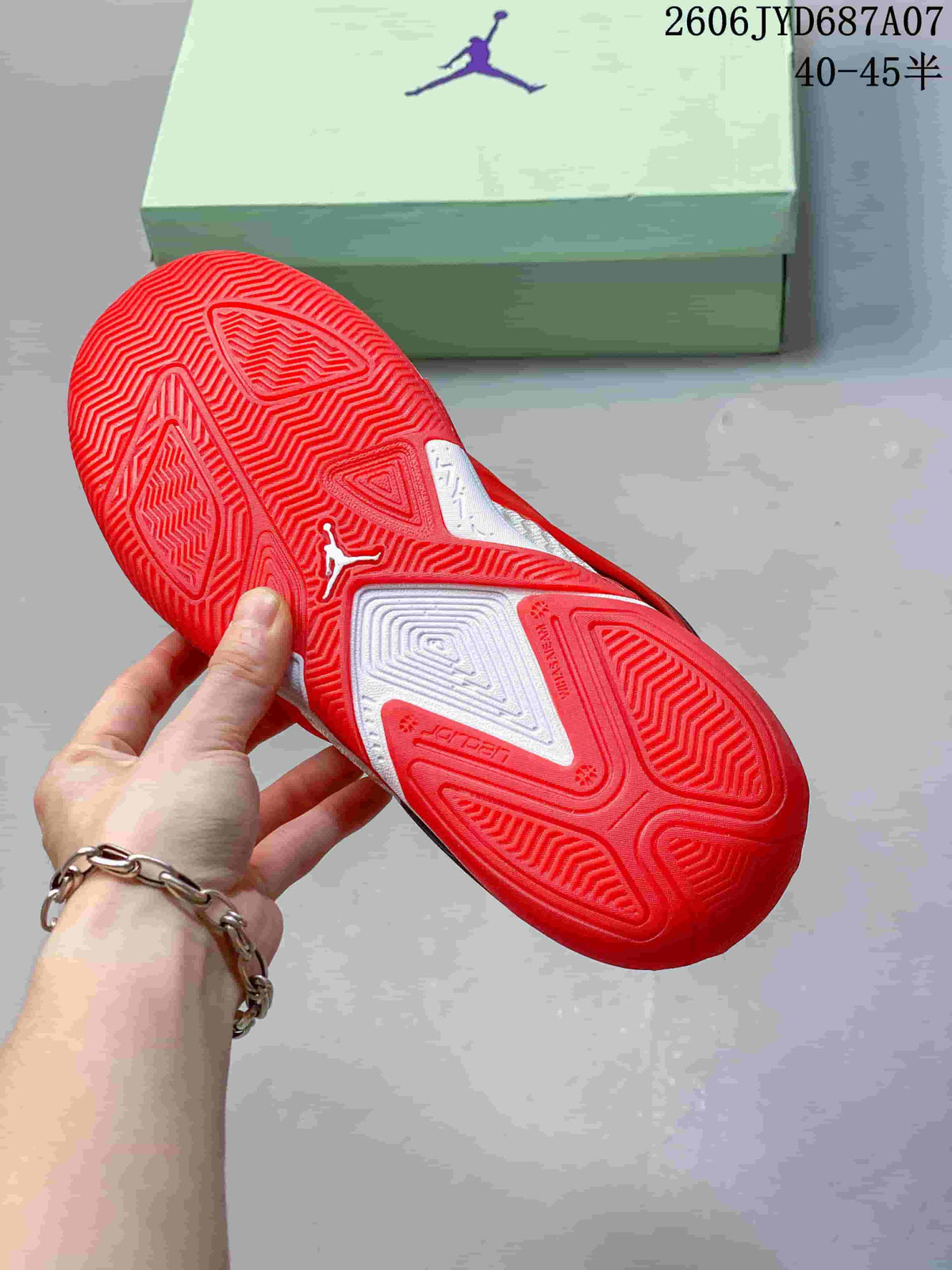 Jordan Heir PF Basketball Shoes White and Red FZ2471