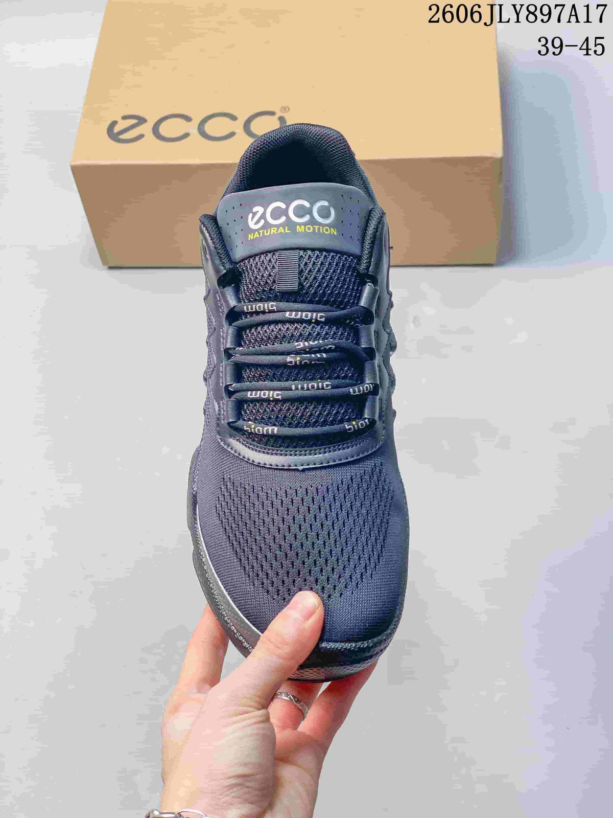 ECCO Biom C-Trail Low-Top Sneakers in Navy