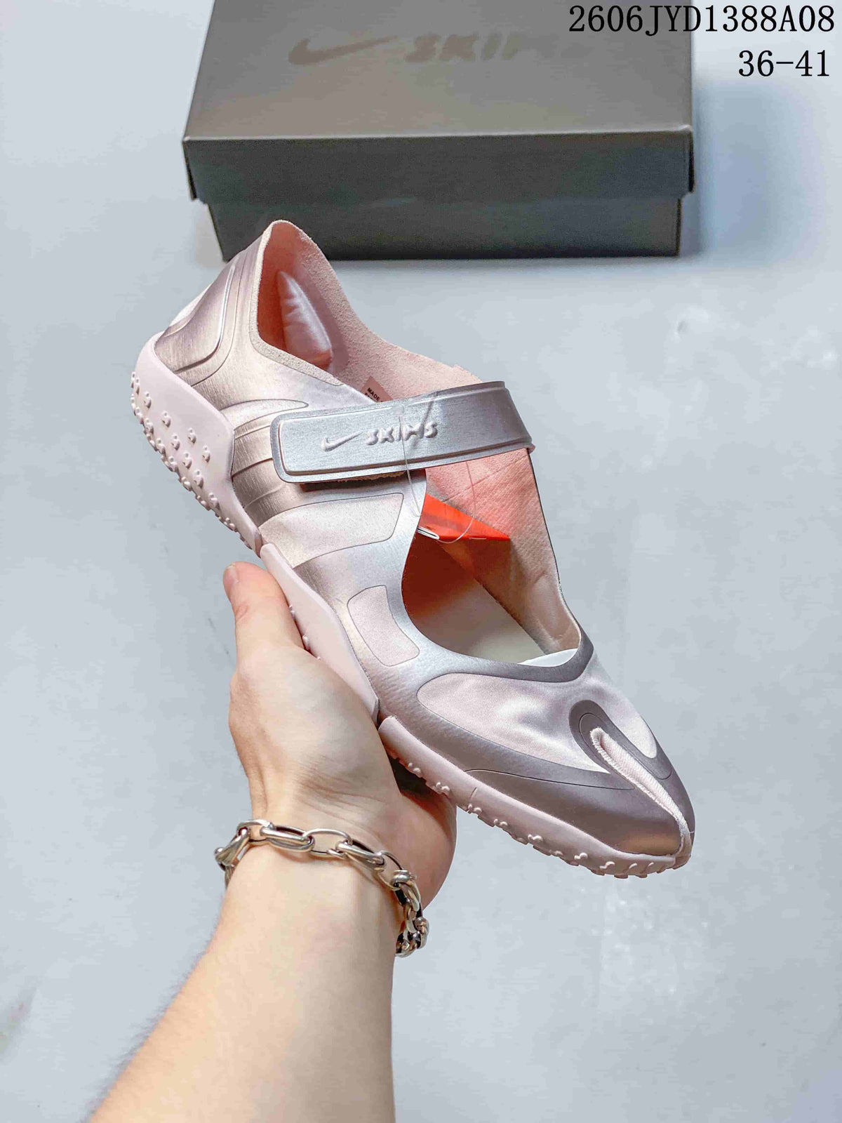 Nike Air Rift Mesh Shoes in Pink O7694-201