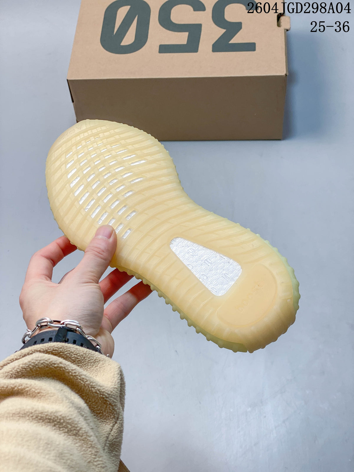 Adidas Yeezy Boost 350 V2 Kids Sneakers with Cartoon Print