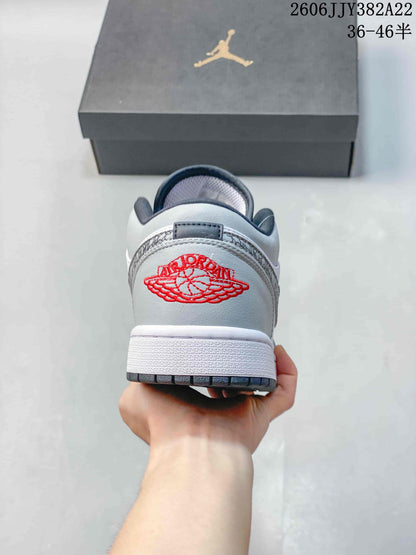 Jordan Air Jordan 1 Low Sneakers in White and Grey