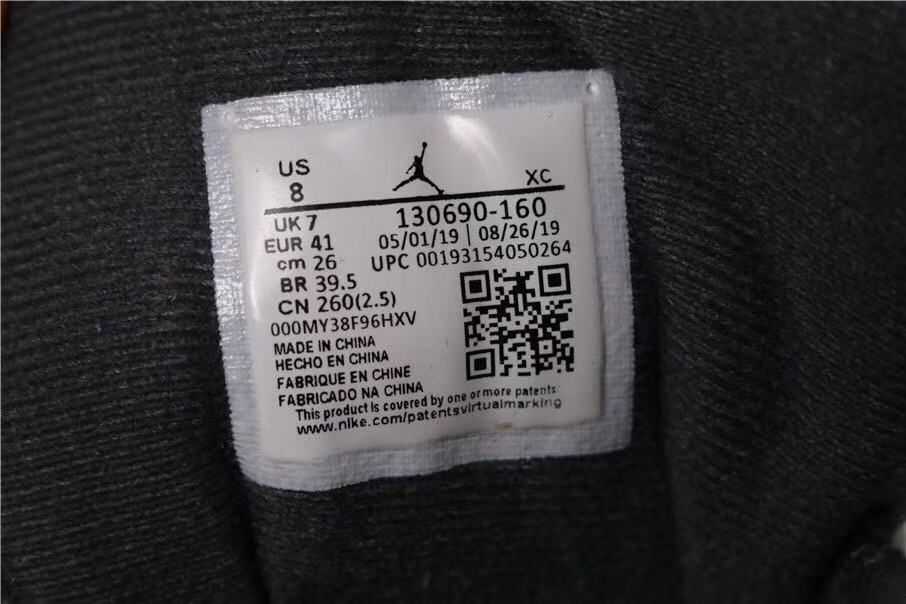 Size label showing US 8, UK 7, EUR 41, CM 26 and style code 130690-160.