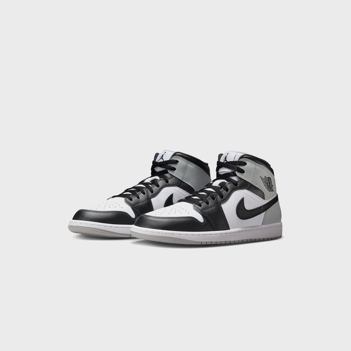 Jordan Air Jordan 1 Mid - White / Black / Light Smoke Grey