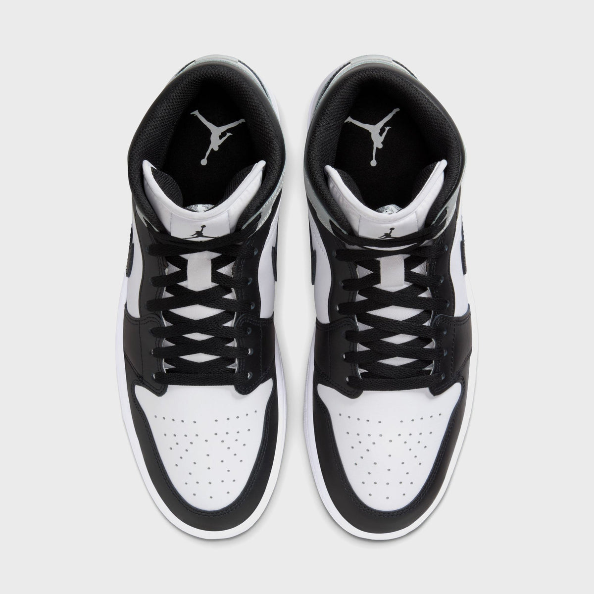 Jordan Air Jordan 1 Mid - White / Black / Light Smoke Grey