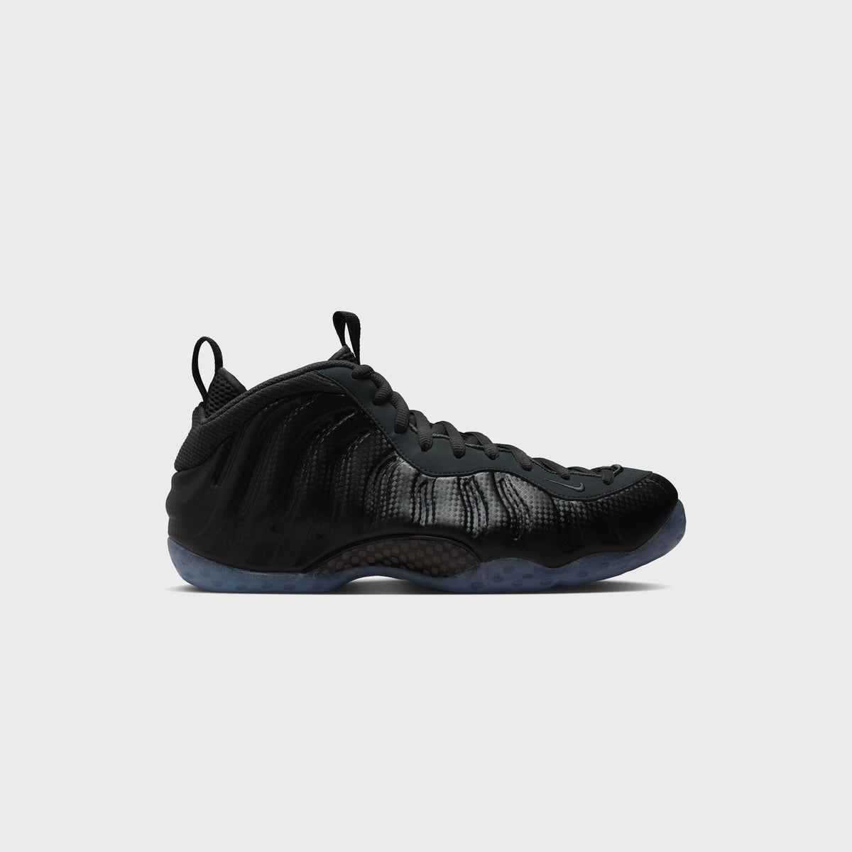 Nike Air Foamposite One - Black / Dark Smoke Grey
