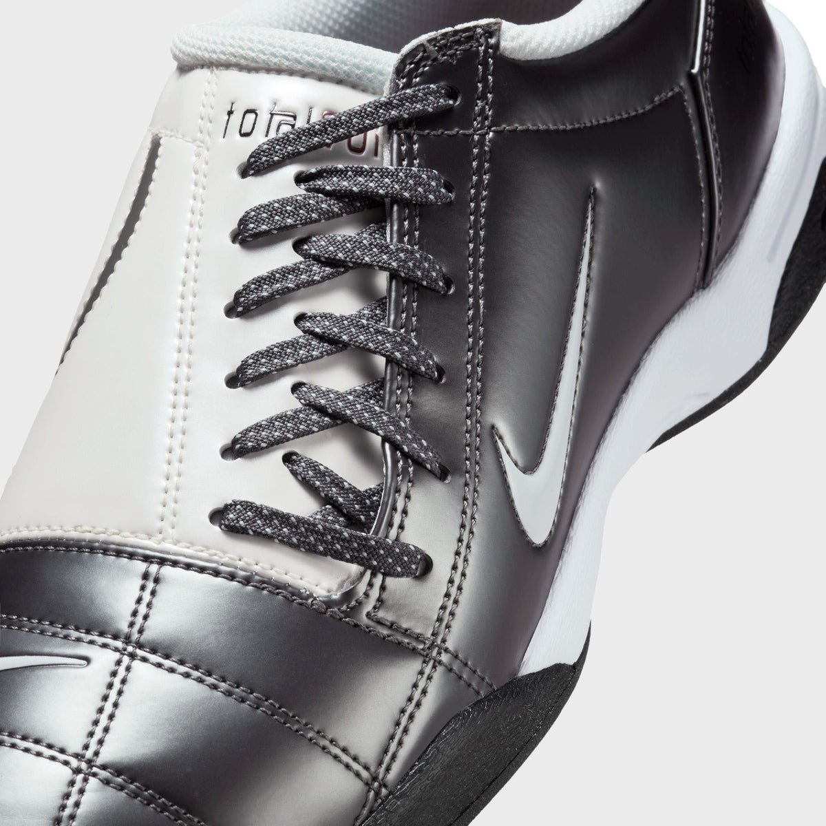 Nike Total 90 III - Light Graphite / Metallic Summit White  / Black / Varsity Red