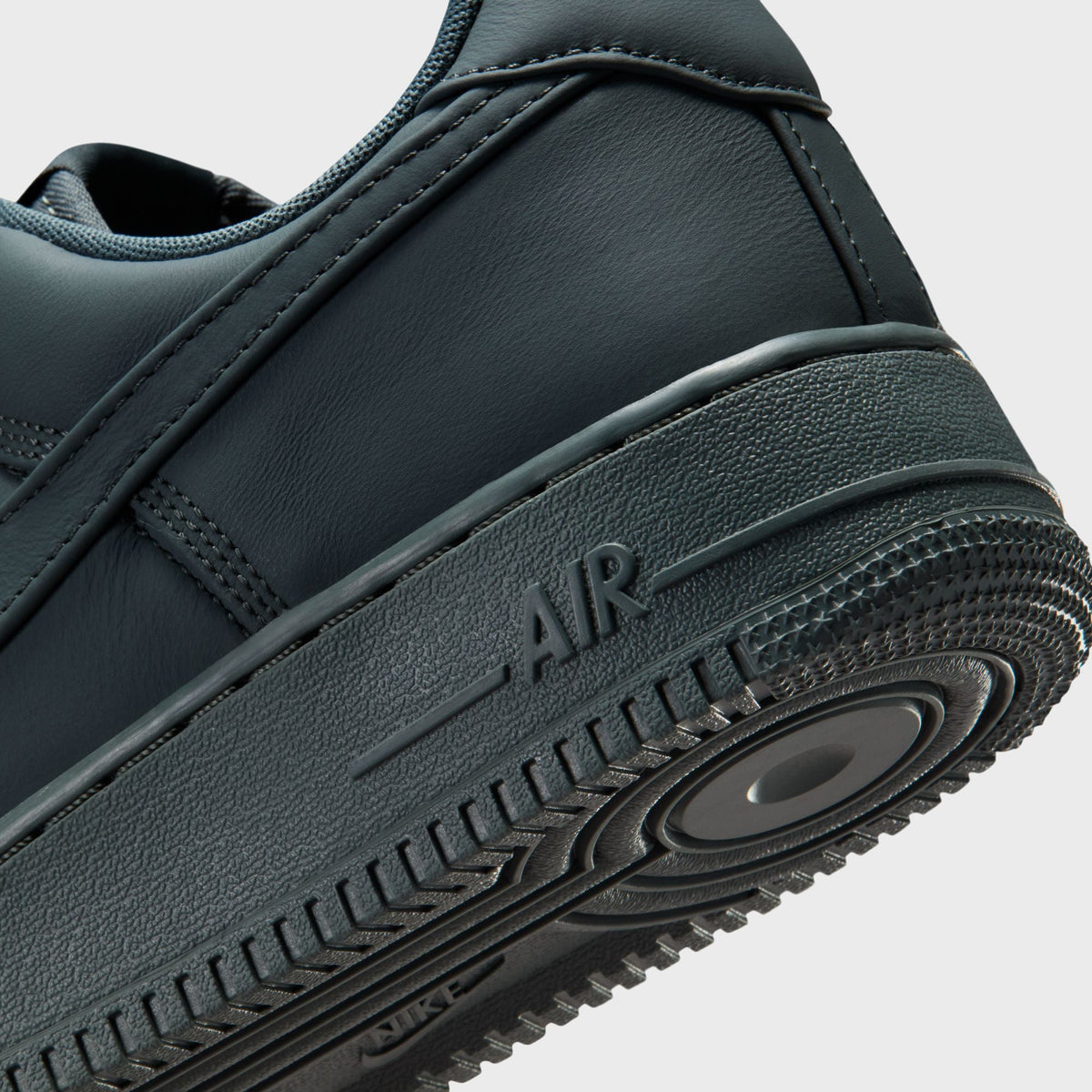 Nike Air Force 1 Low Retro PRM - Bomber Grey