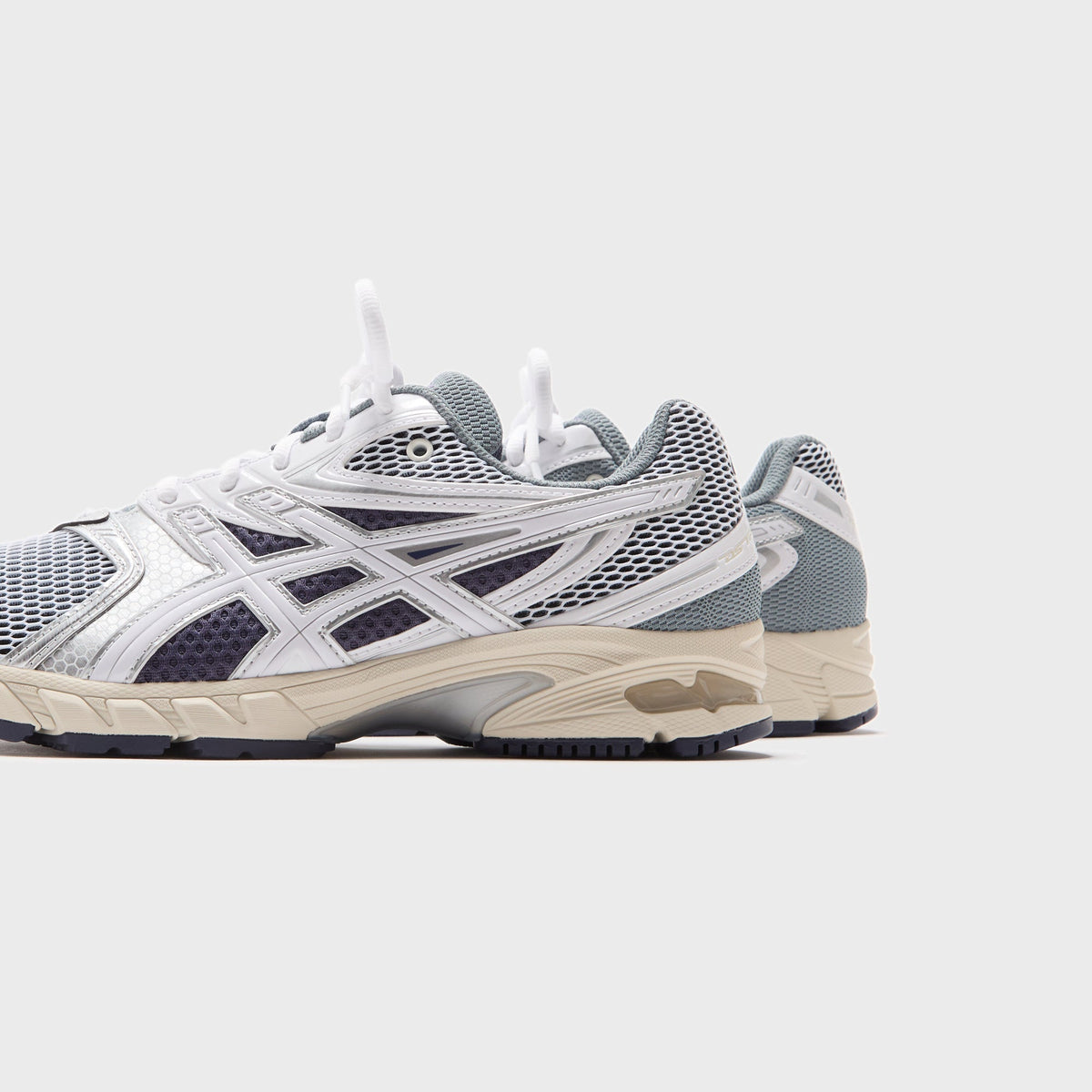 ASICS Gel-DS Trainer 14 - White / Pure Silver