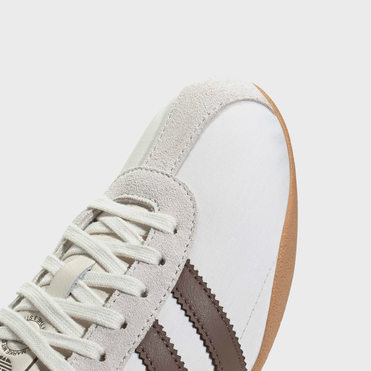 adidas WMNS Tokyo - Off White / Earth Strata / Gold Metallic