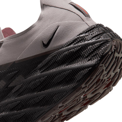 Nike Ava Edge