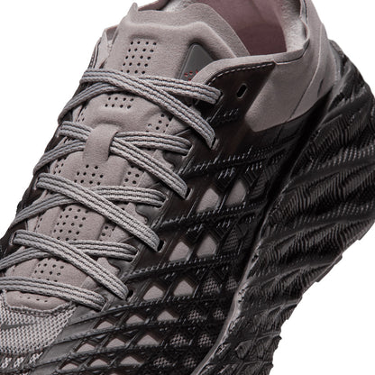 Nike Ava Edge