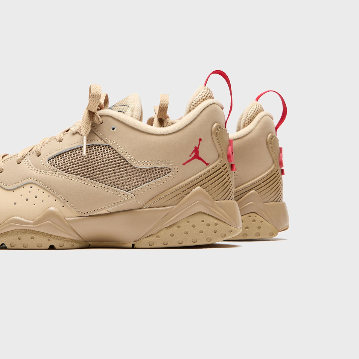 Jordan Air Jordan MVP 92 - Desert Camo / Fire Red / Mushroom / Anthracite