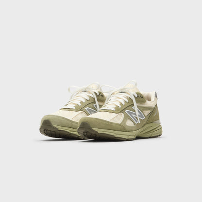 New Balance Made in USA 990v4 - Olive Leaf / Permafrost / Light Olive