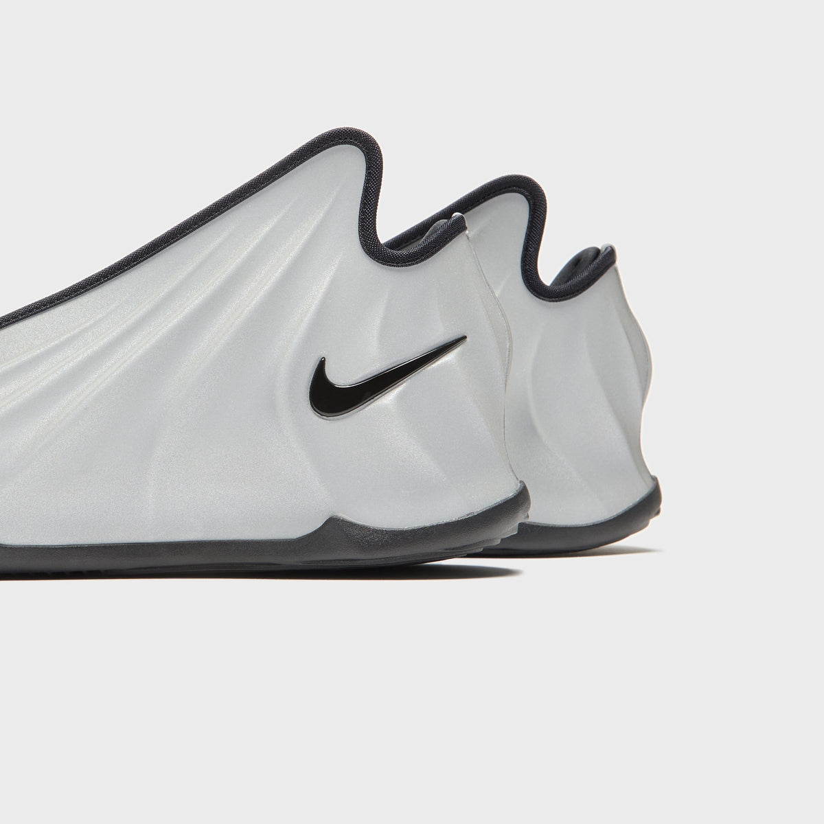 Nike G.T. Future - Metallic Silver / White / Black