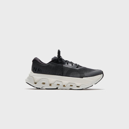 On Running Cloudmonster 3 Hyper - Black / Ivory