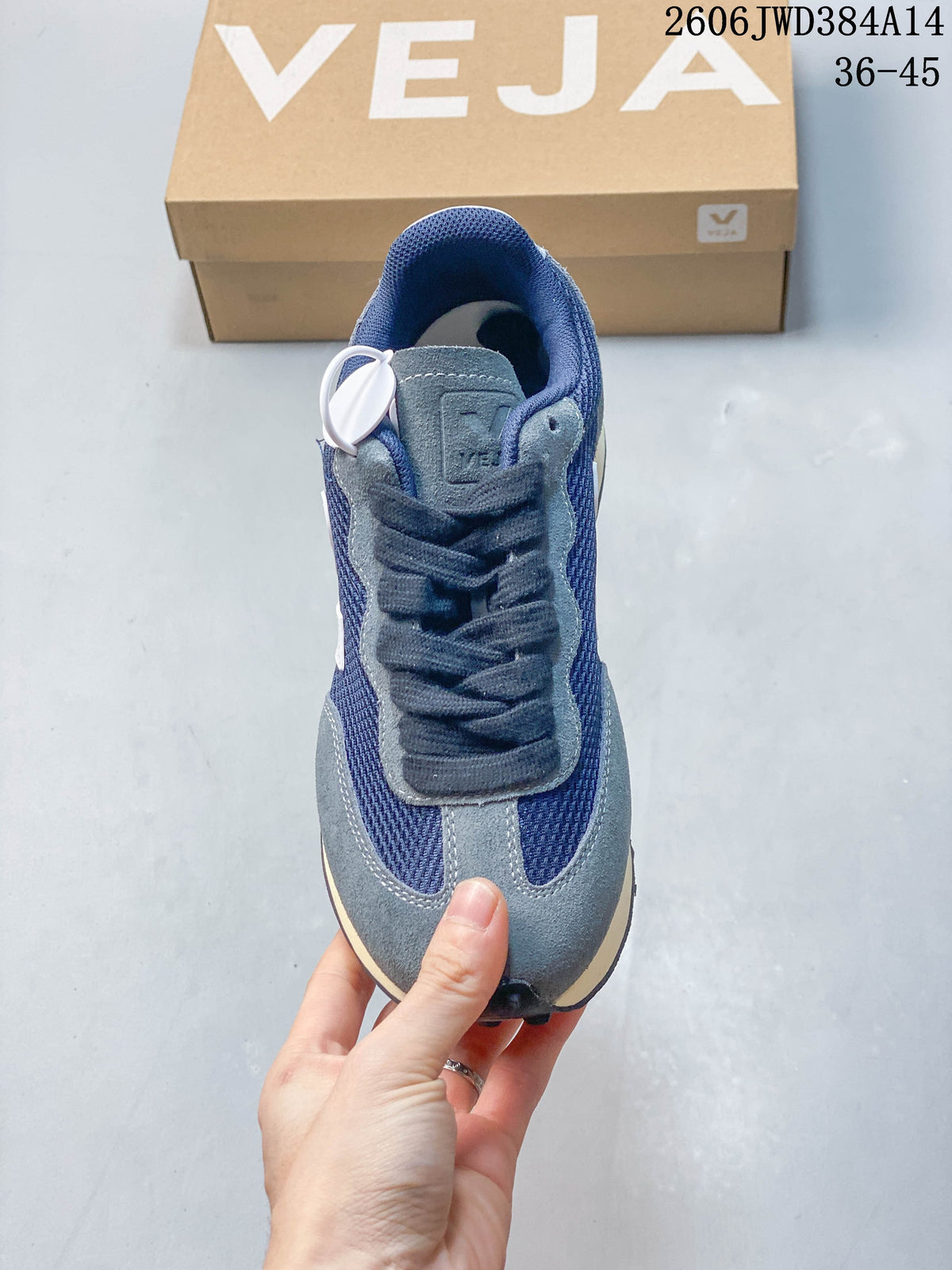Veja Esplar Sneakers in Navy and Grey