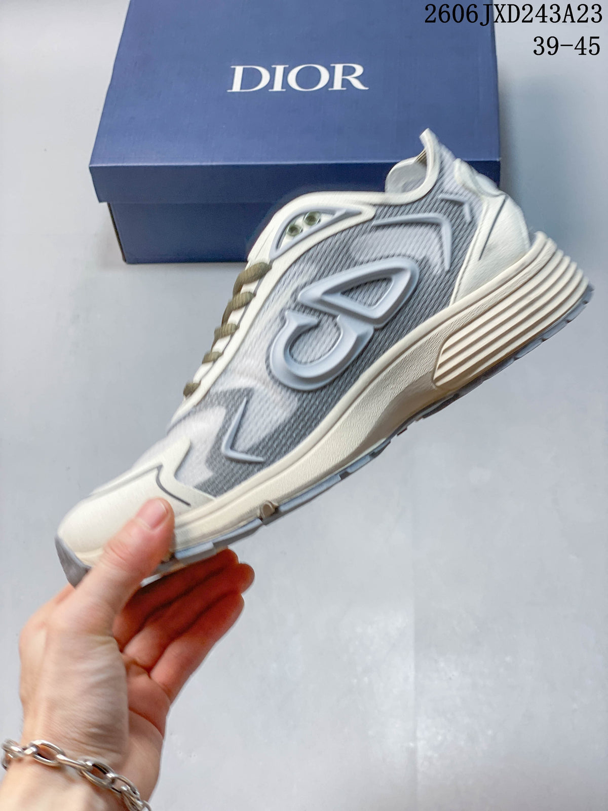 Dior B30 Countdown Low-Top Sneakers in Gray
