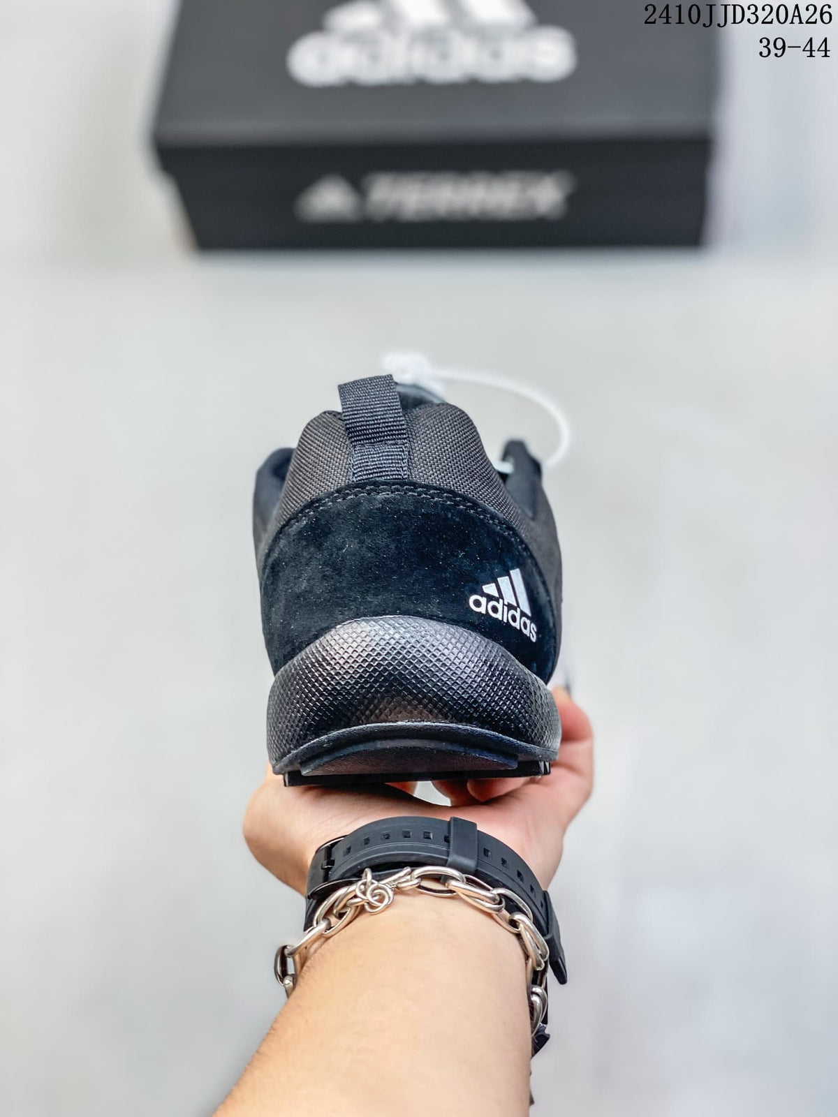 adidas Daroga Plus Canvas Shoes in Charcoal