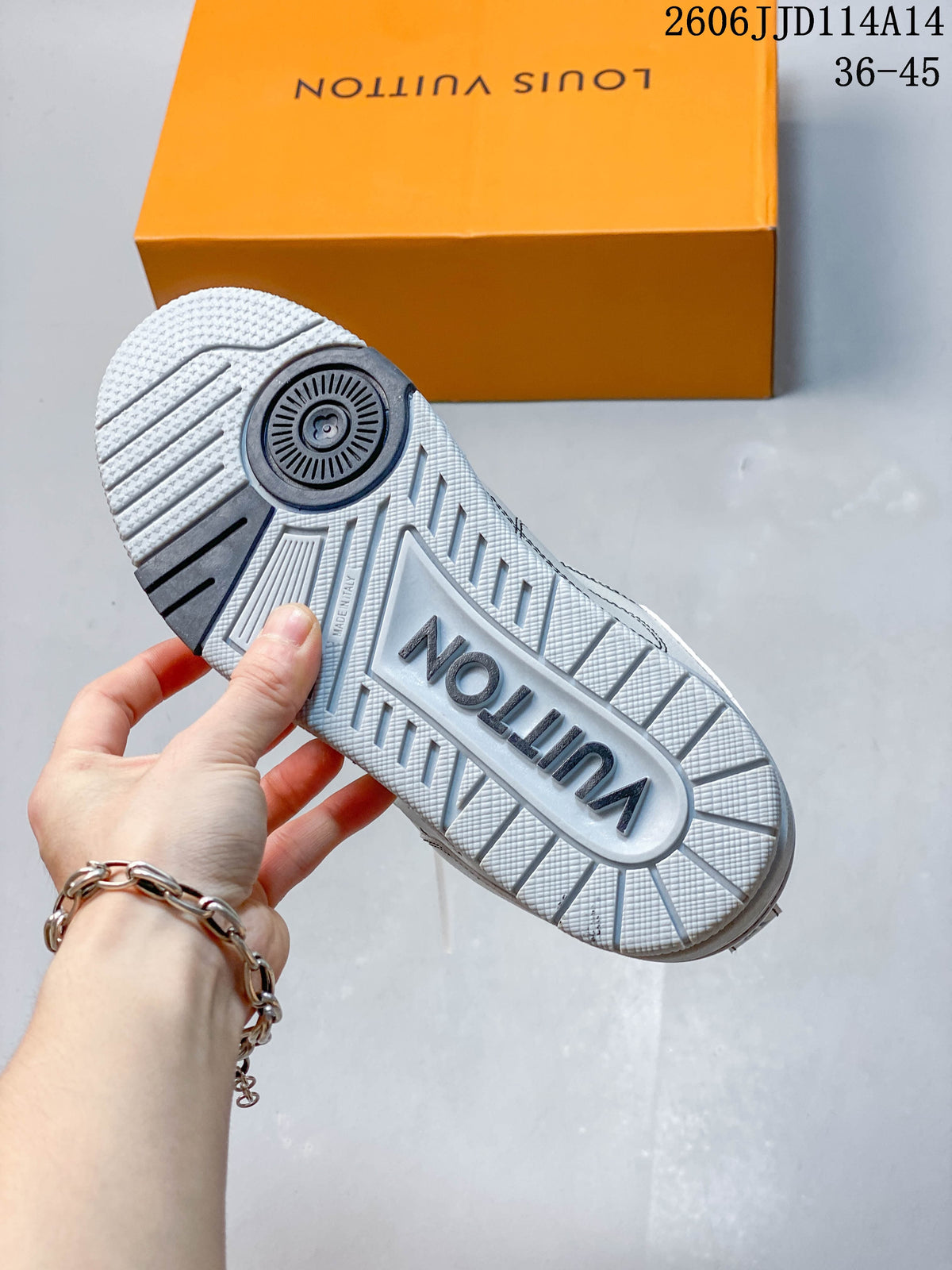 Louis Vuitton Trainer Low-Top Sneakers in White and Gray