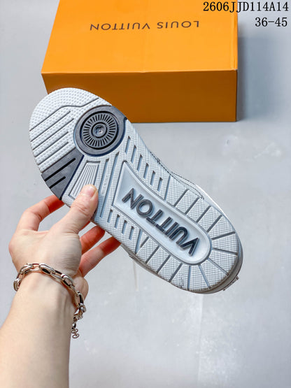 Louis Vuitton Trainer Low-Top Sneakers in White and Gray