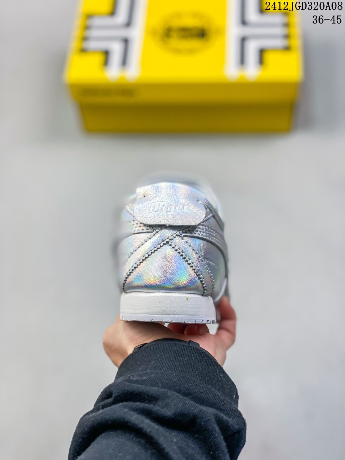 Onitsuka Tiger Mexico 66 SD Low-Top Sneakers, Iridescent Silver