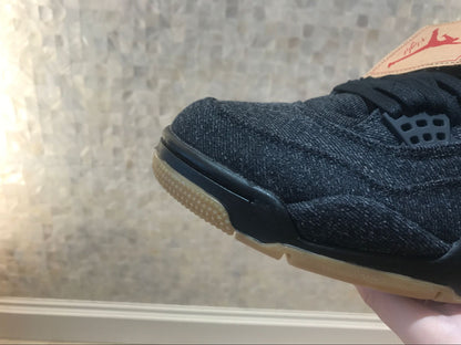 Close-up of the black toe, sidewall and gum-colored outsole.