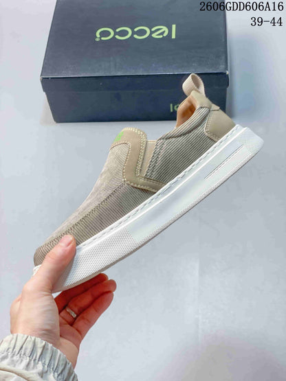 ECCO 621060 Slip-On Sneakers in Taupe