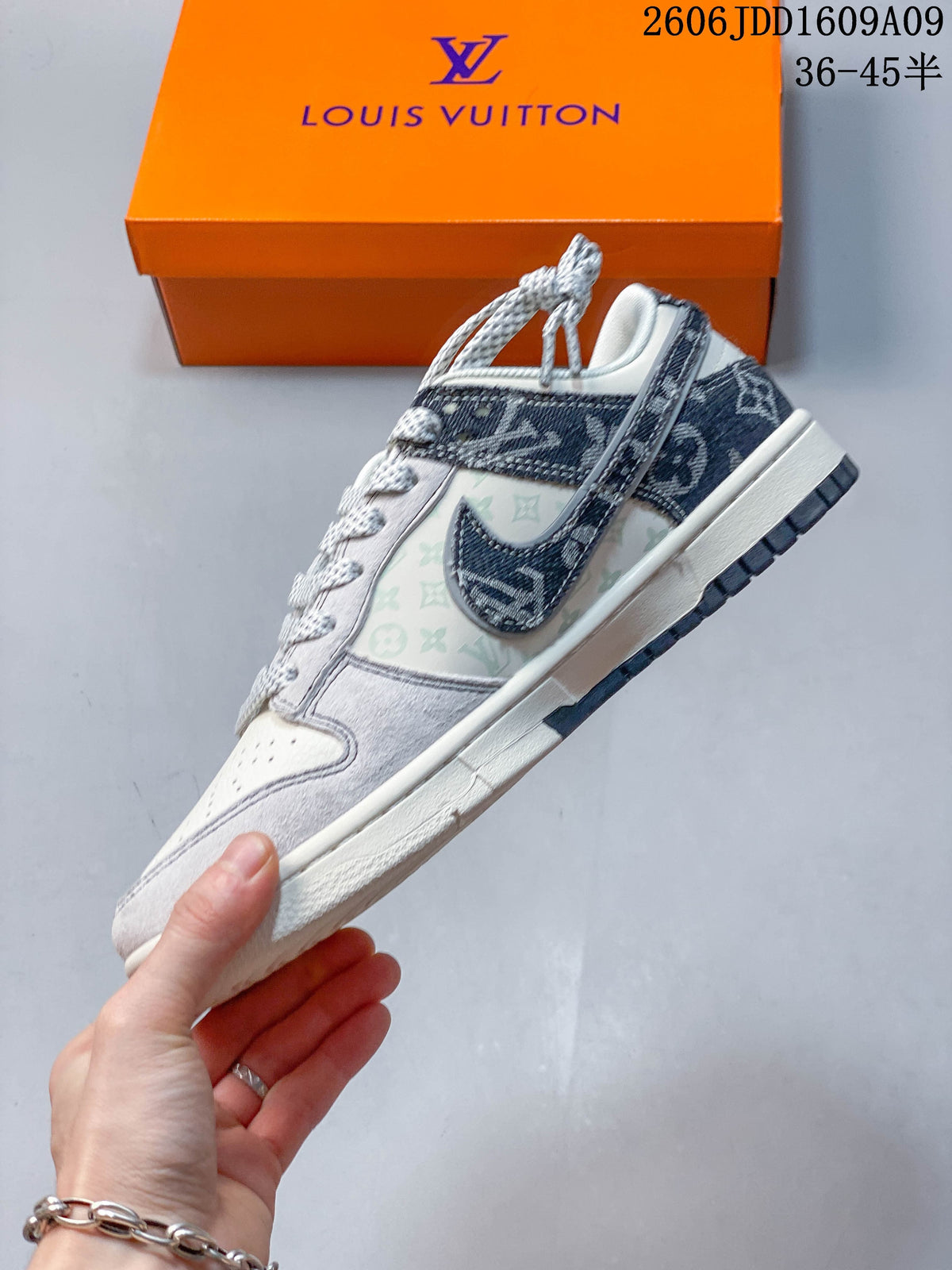 Nike SB Dunk Low Printed Gray and Cream Low-Top Sneakers