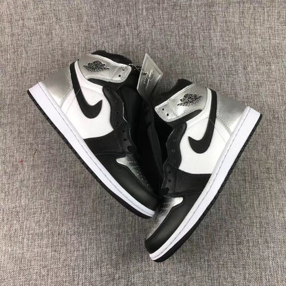 Jordan Air Jordan 1 Silver Toe High-Top Sneakers CD0461-001