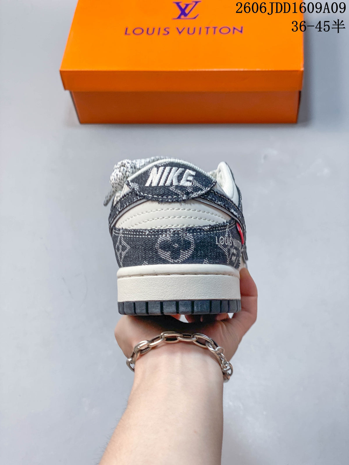 Nike SB Dunk Low Printed Gray and Cream Low-Top Sneakers