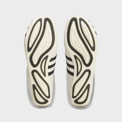 adidas x Pharrell Williams Vario Flat Earther - White / Black