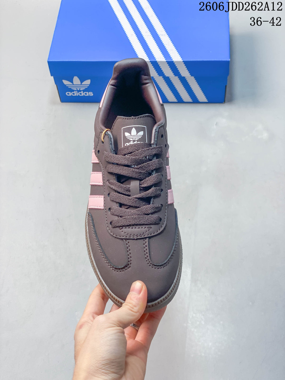 adidas Samba OG Low-Top Sneakers, Grey and Pink, JDD262A12